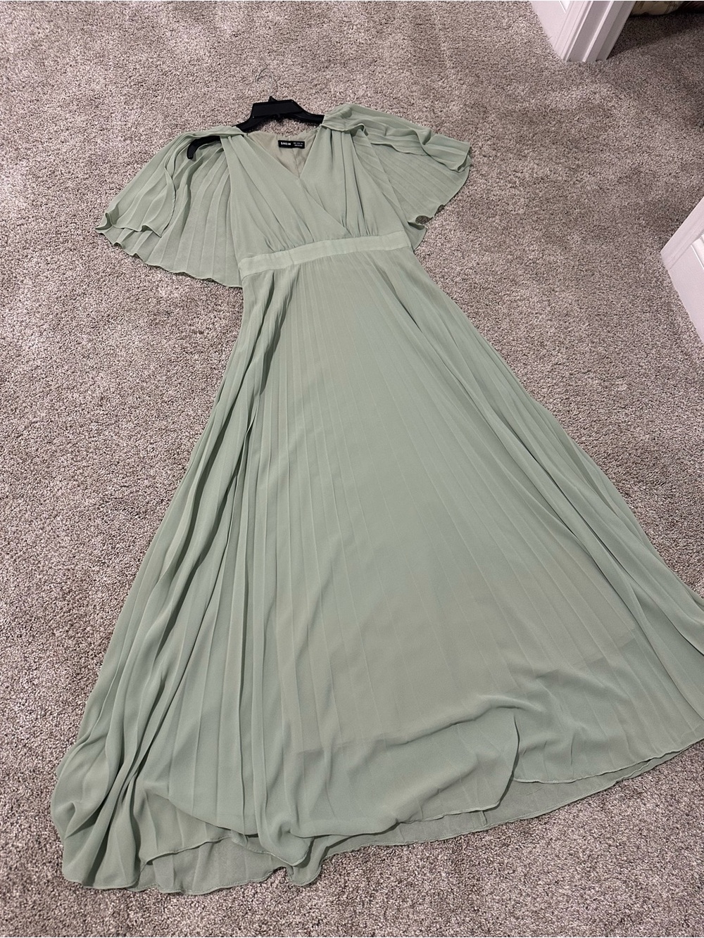 SHEIN Sage Green Pleated Maxi Dress